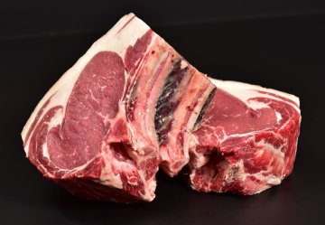 Dry age - bone-matured beef
